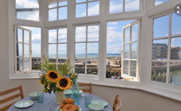 Harbour View, Pier Terrace *