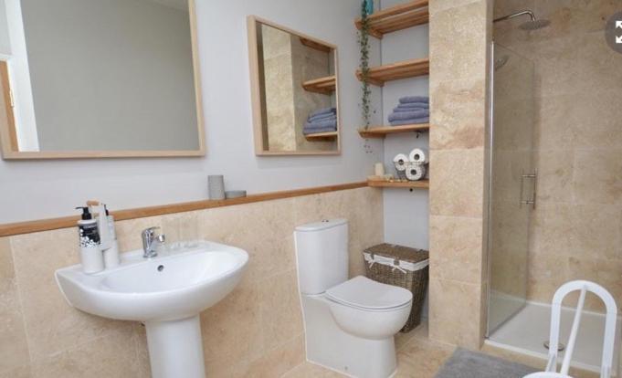 Harbour View, Pier Terrace Apartment West Bay