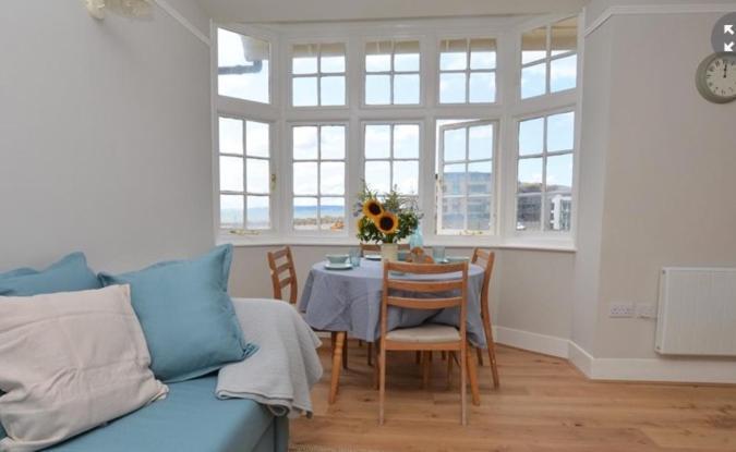 Harbour View, Pier Terrace Apartment *